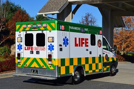 ICU - Life-Support-Ambulance